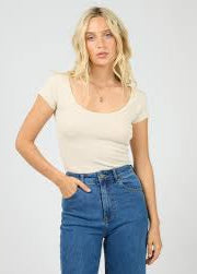 Wash Scoop Neck Tee Vanilla