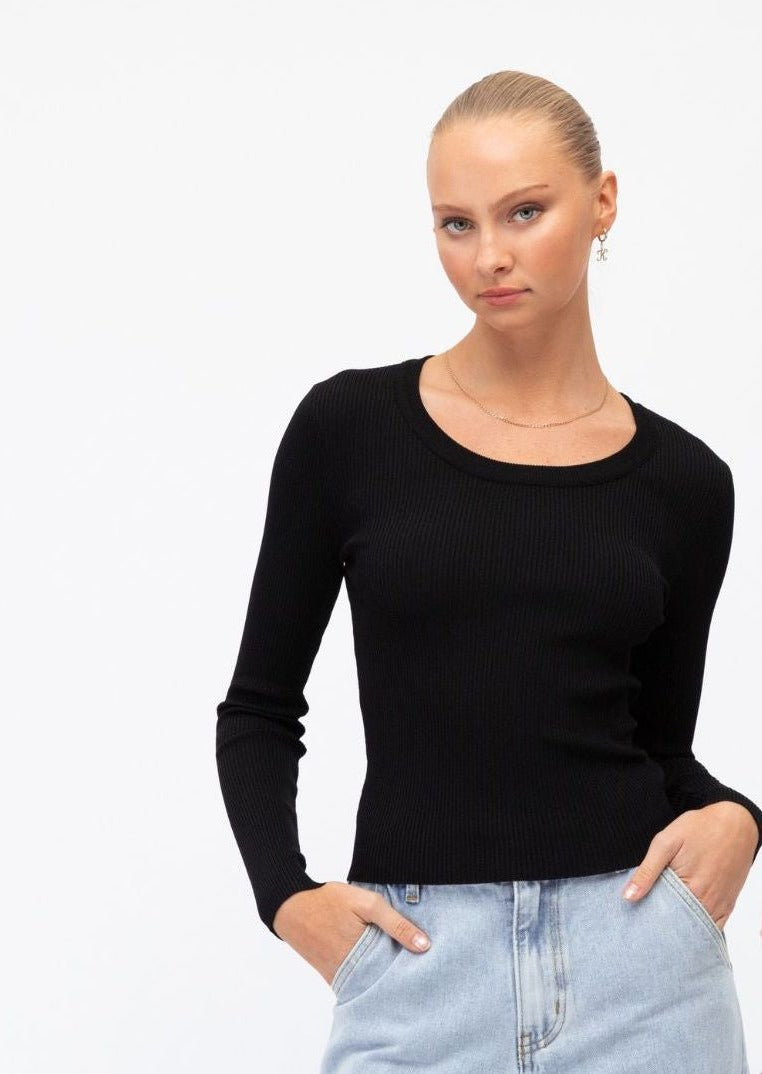 Maisy Rib Scoop Top