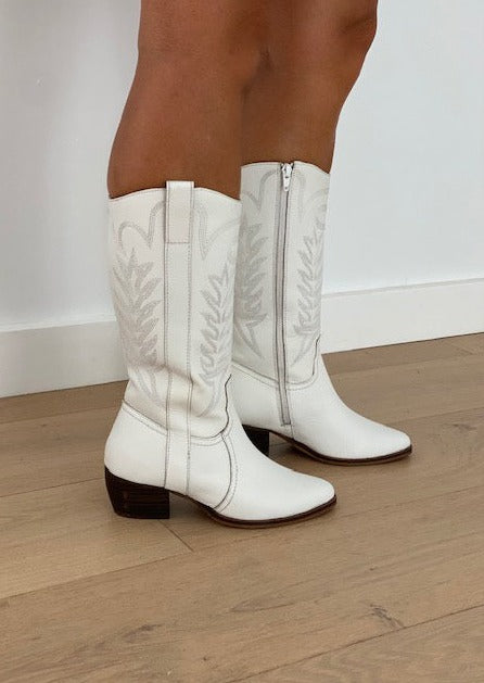 Human DAKOTA Boots White