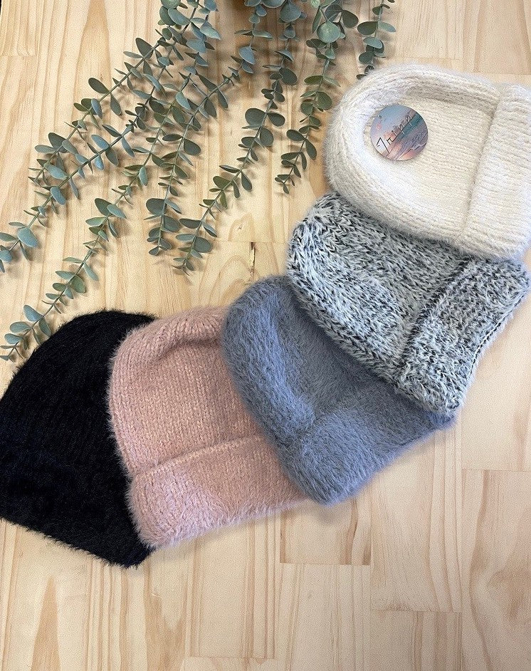 TRIPP Carla Beanie Black Marle