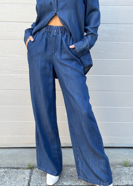 Country Denim Deliah Relaxed Pant