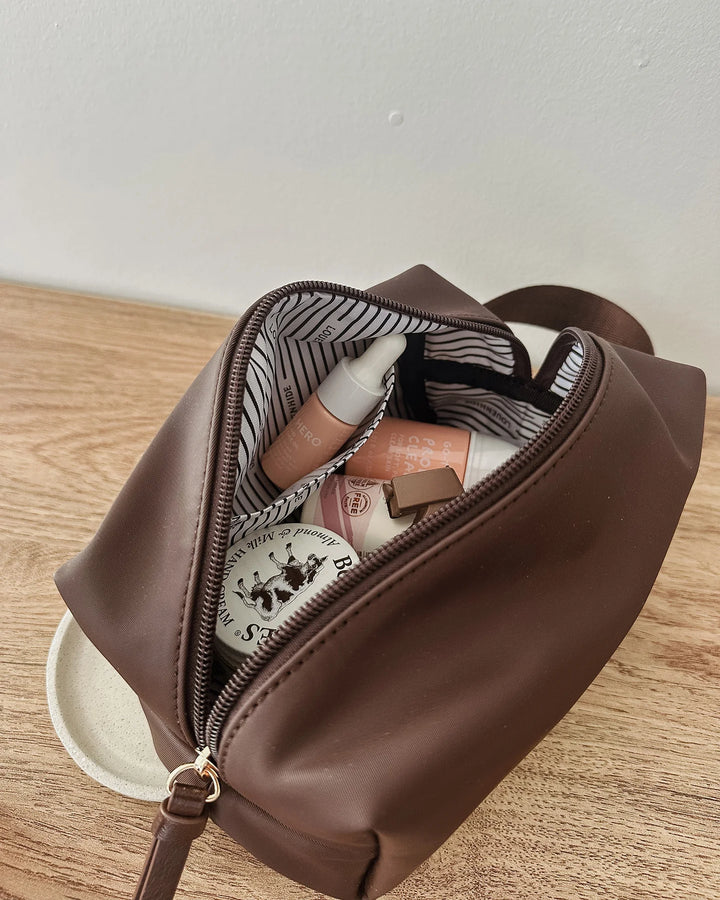 Xena Cosmetic Case Chocolate