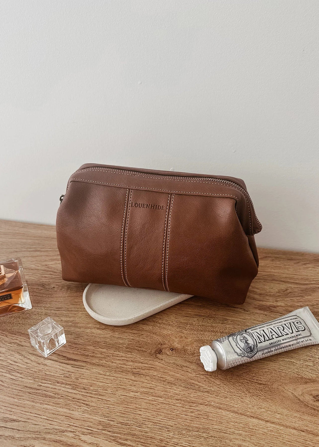 Albie Saddle Cognac Toiletry Bag