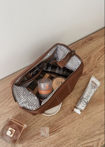Albie Saddle Cognac Toiletry Bag