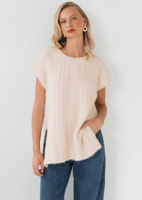 Lixue Cable Knit Vest Cream