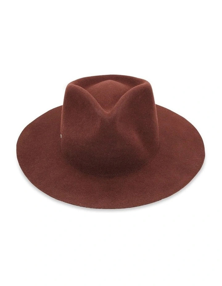 Amie Fedora in Auburn