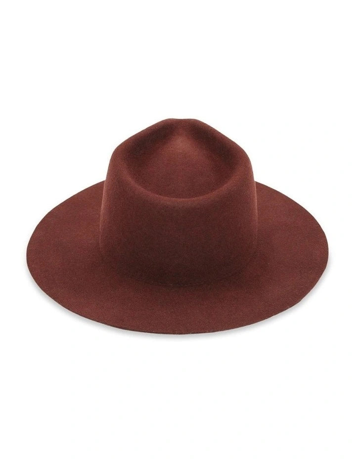 Amie Fedora in Auburn