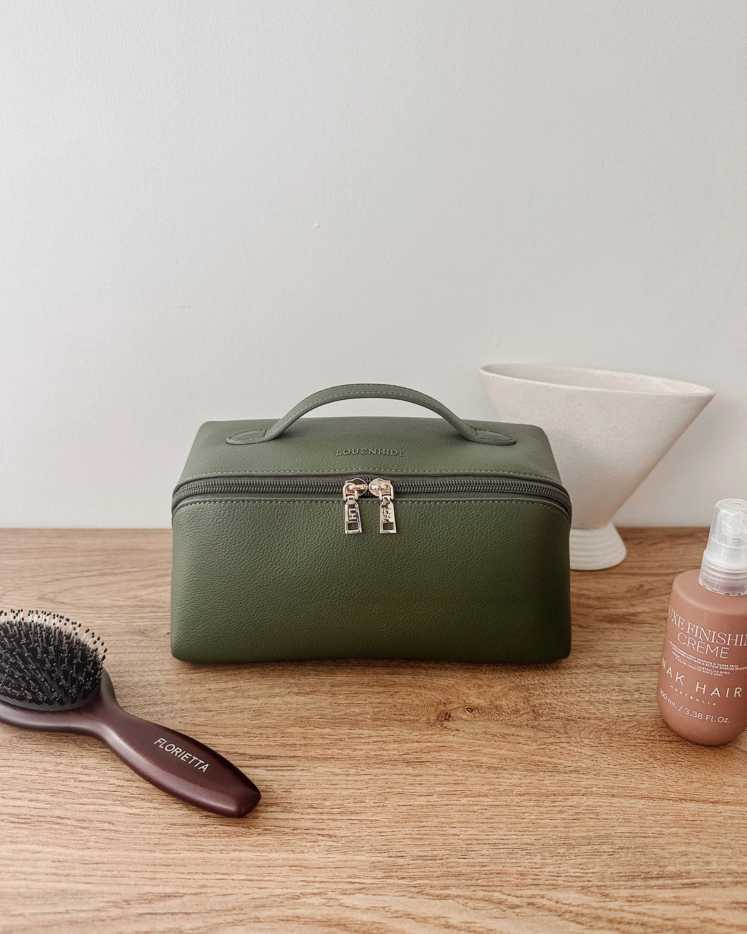 MARY Cosmetic Case Olive