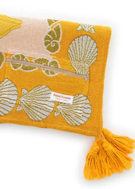 SEASHELLS PICNIC BLANKET with Hidden Pockets