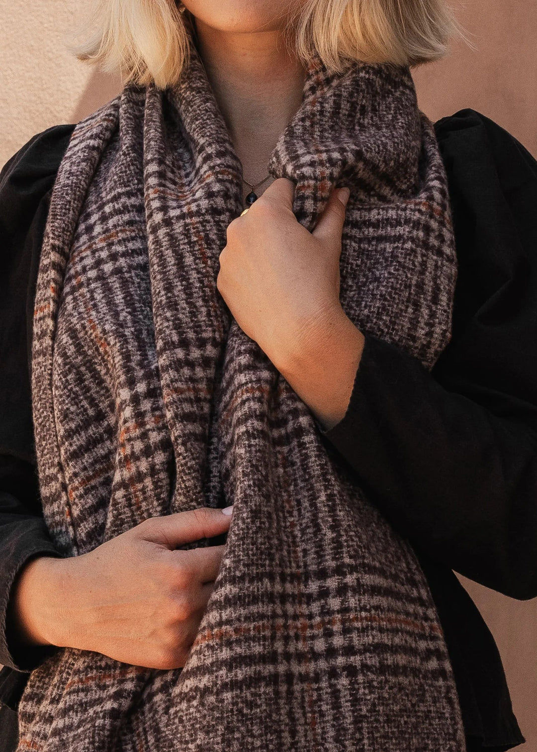 Cardiff Scarf Chocolate