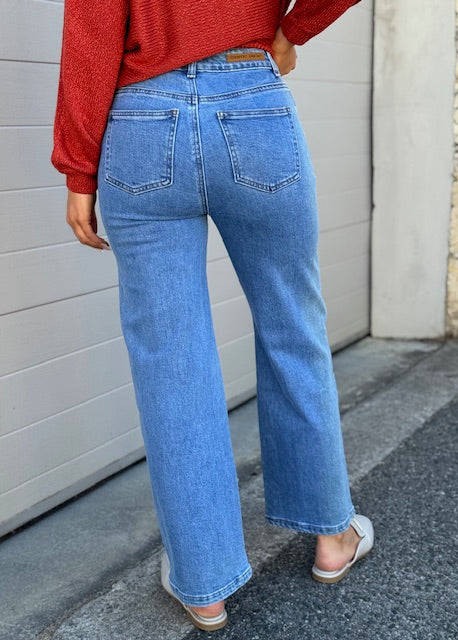 Country Denim Accolade Jean Light Mid