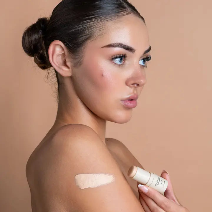 SPF 50 Natural Concealer LIGHT