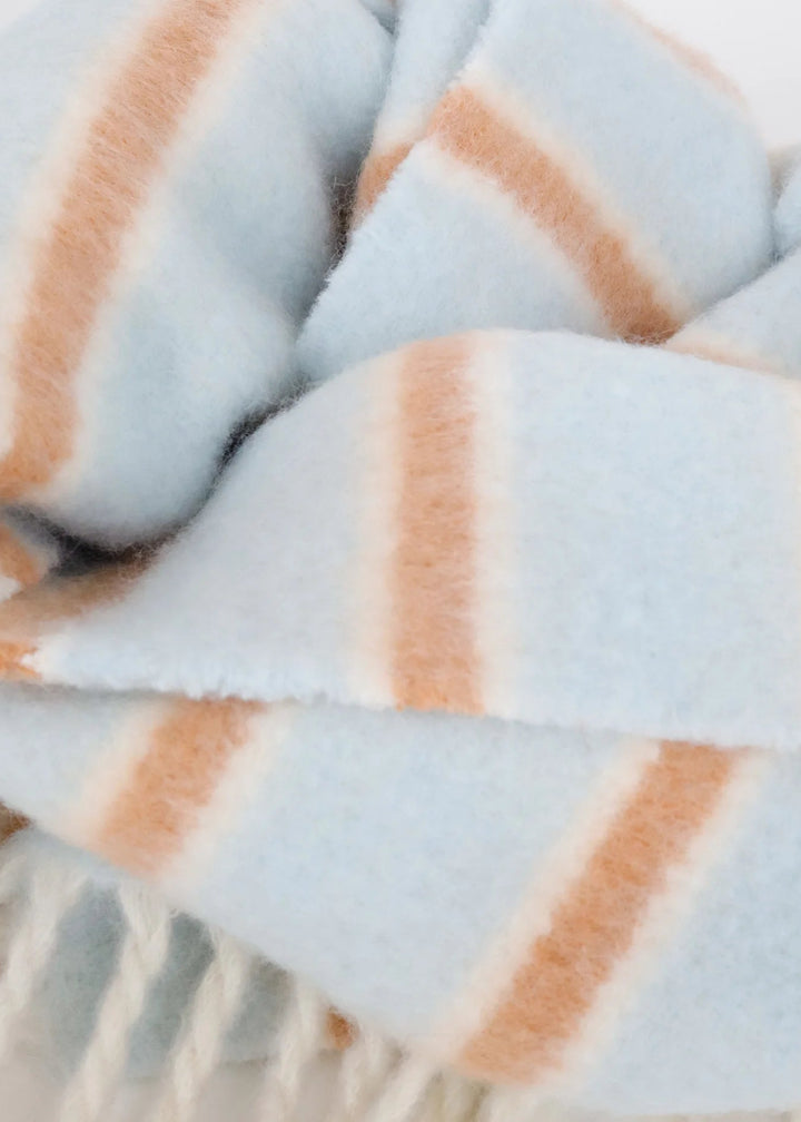 CLOUD Fluffy Stripe Scarf