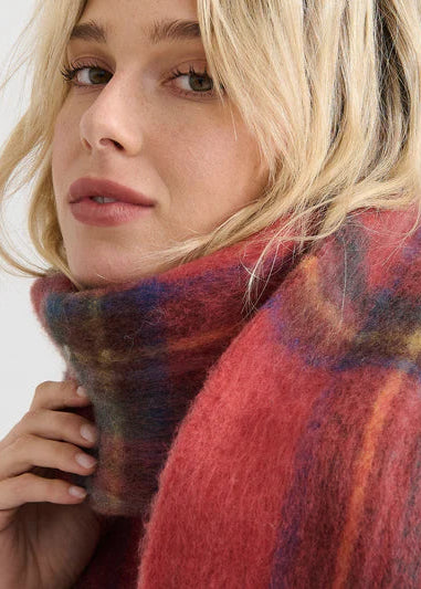 VIVIAN Checkered Fluffy Scarf