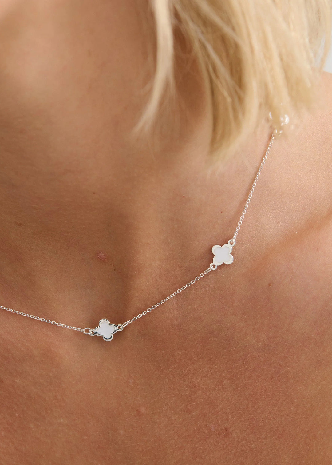 CLOVER Sterling Silver Plated Necklace White