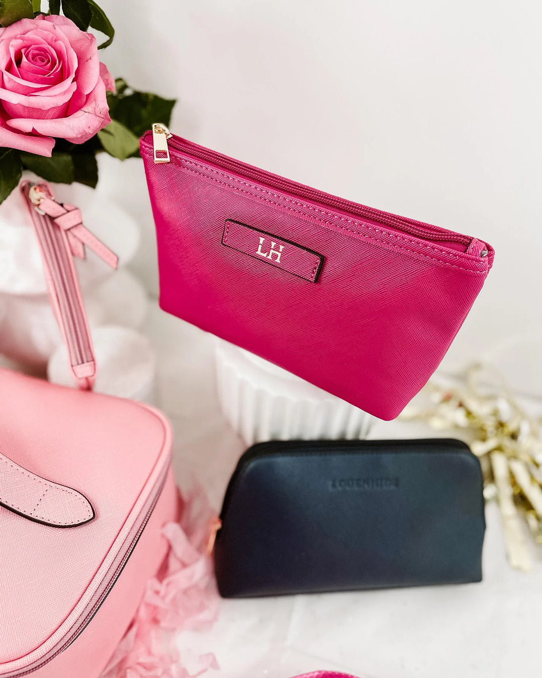 IGGY Cosmetic Case Fuschia