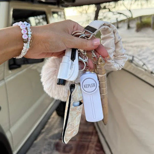 KEPLER Safety Keychain I Sandy Glow Scrunchie