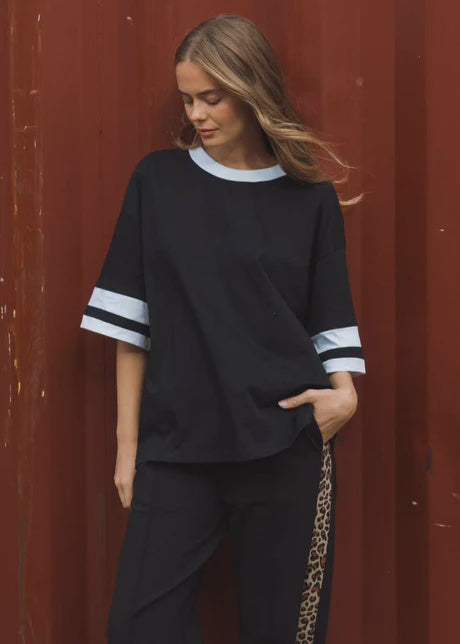 Sorority Oversized Boyfriend Tee Black