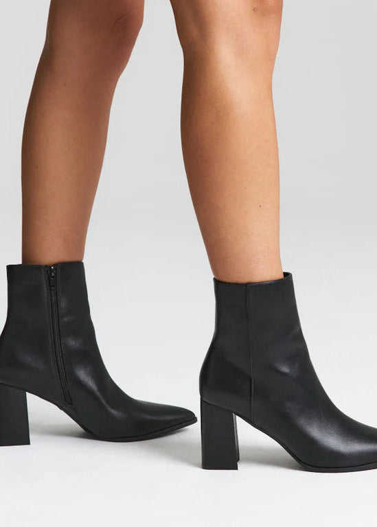 Maxine Ankle Boots Black