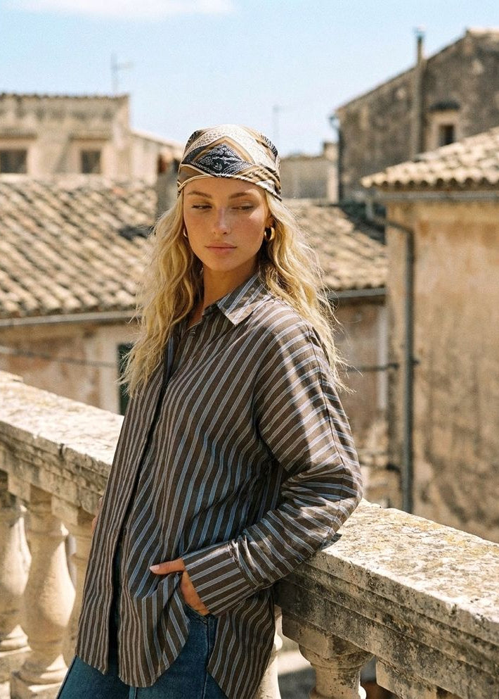 Lindy Lined Up Shirt