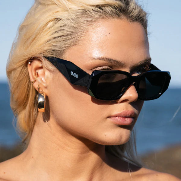 SIN SACRAMENT Black - Smoke Sunglasses