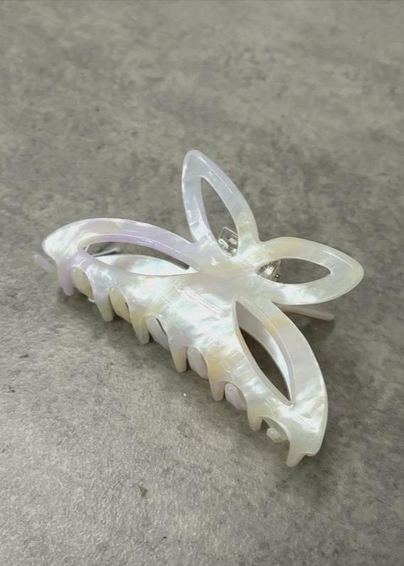 Luna Hair Claw Clip in Pink