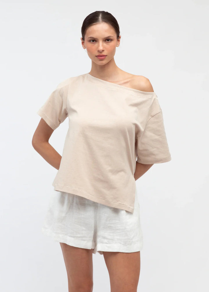 Jenna Boat Neck Tee Nougat