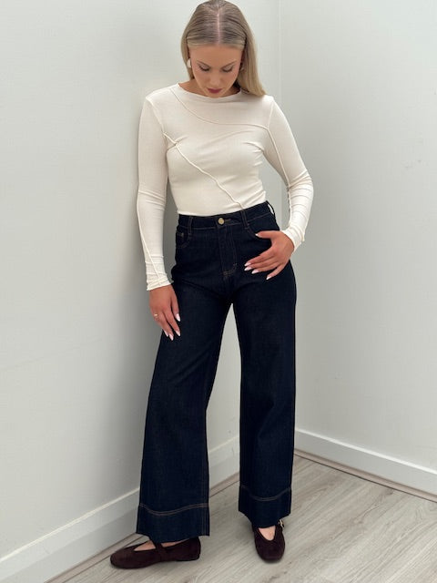 Seams Right Top Ivory