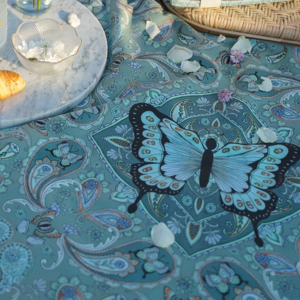 BUTTERFLY EFFECT - SAND FREE BEACH TOWEL Large