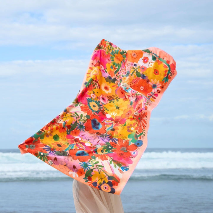 DAISY CHAIN - SAND FREE BEACH TOWEL Large