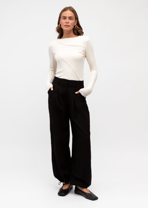 Seams Right Top Ivory