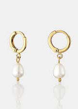 Daphne Gold Plated Pearl Earrings