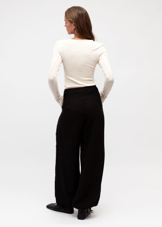 Seams Right Top Ivory
