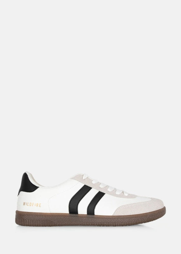 CAPER WHITE/BLACK SNEAKER