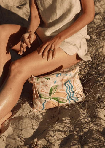 CARLY Pouch - Lemon Print