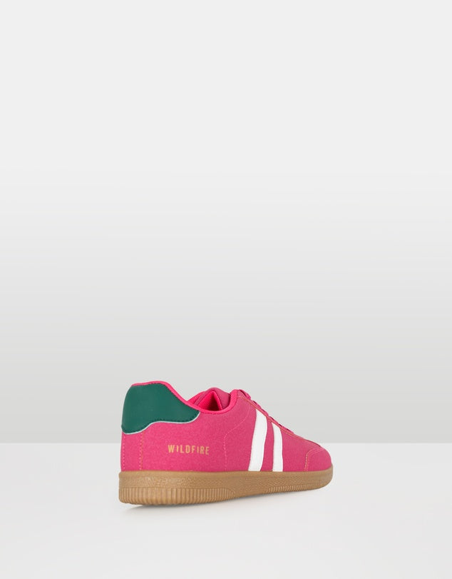 CAPER FUSCHIA Sneaker