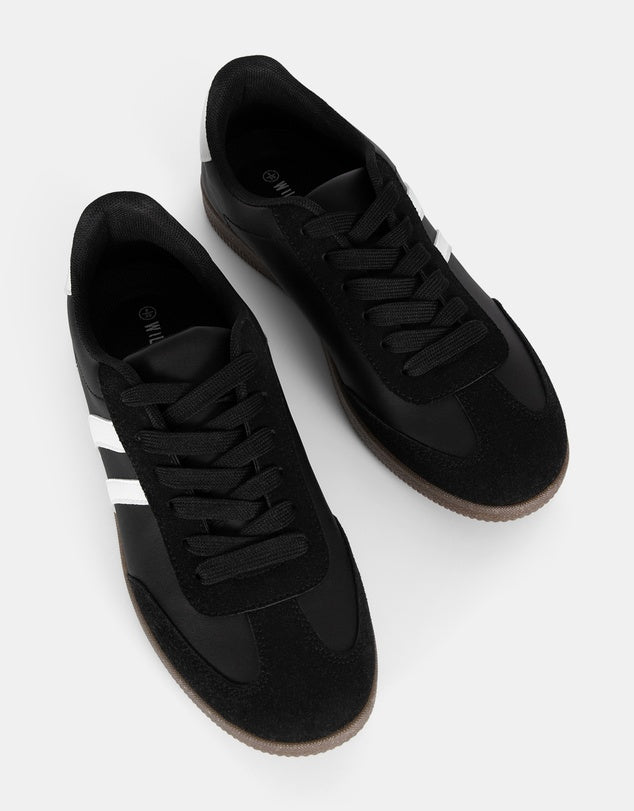 CAPER BLACK/WHITE Sneaker