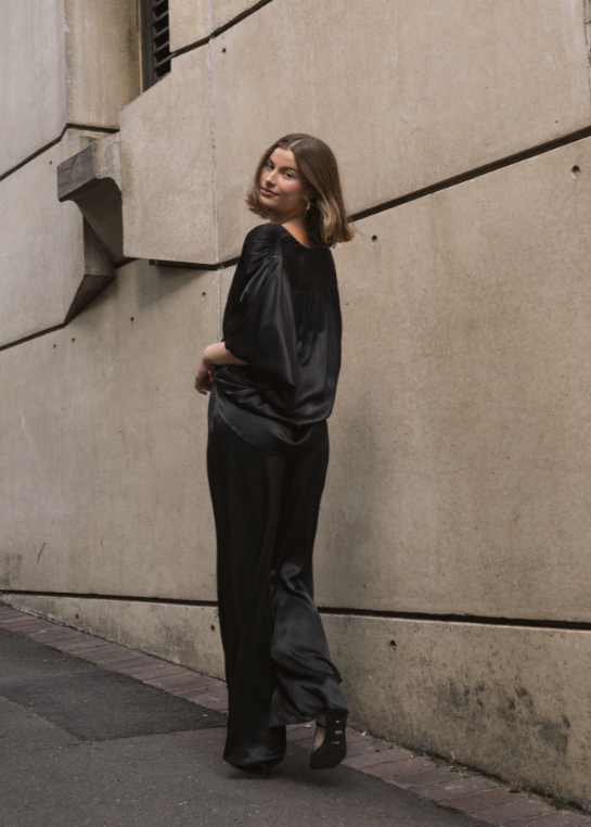 Hera Drape Top Black