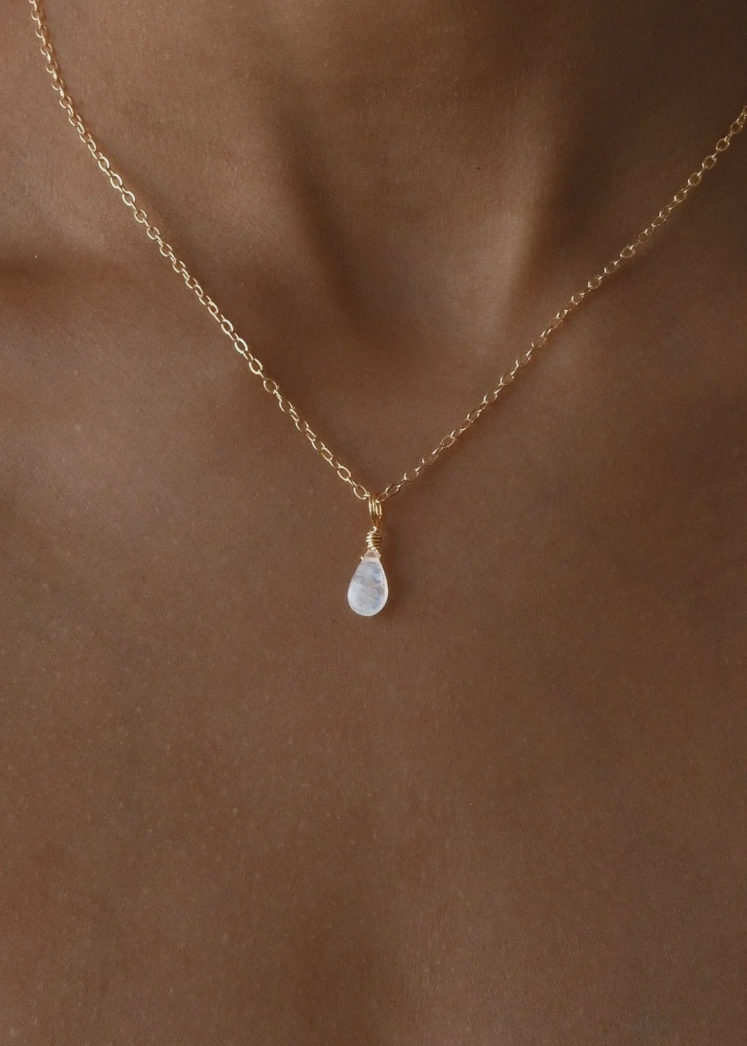 Botanical H2o Droplet Rainbow Moonstone 14inch