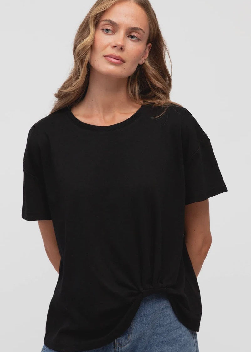 Easy Tuck Tee Black