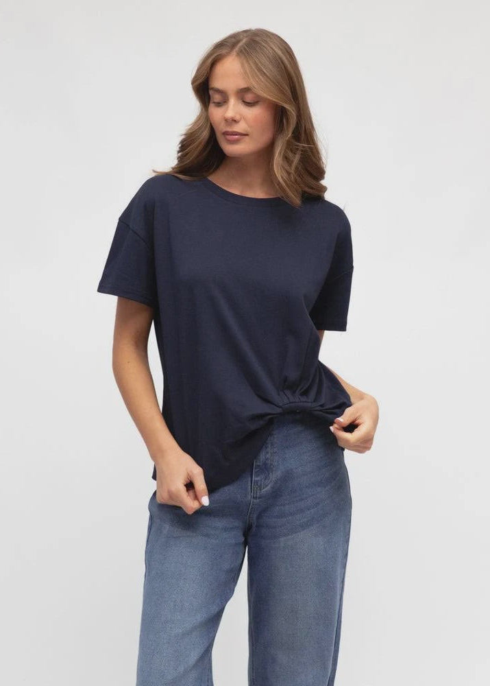 Easy Tuck Tee Navy