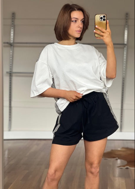Straight Down the Line Shorts Black
