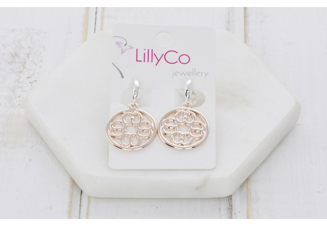 LillyCo Cut Out Pendant Earring