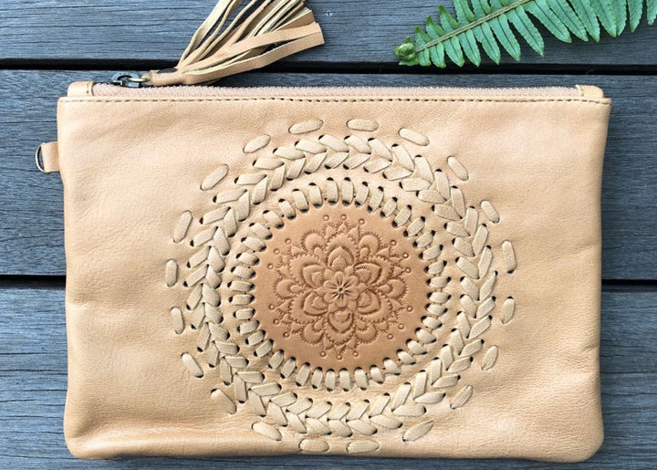 Aloha Tassel Clutch - Light Tan