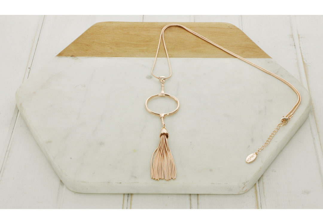 LillyCo Ring & Tassel Necklace